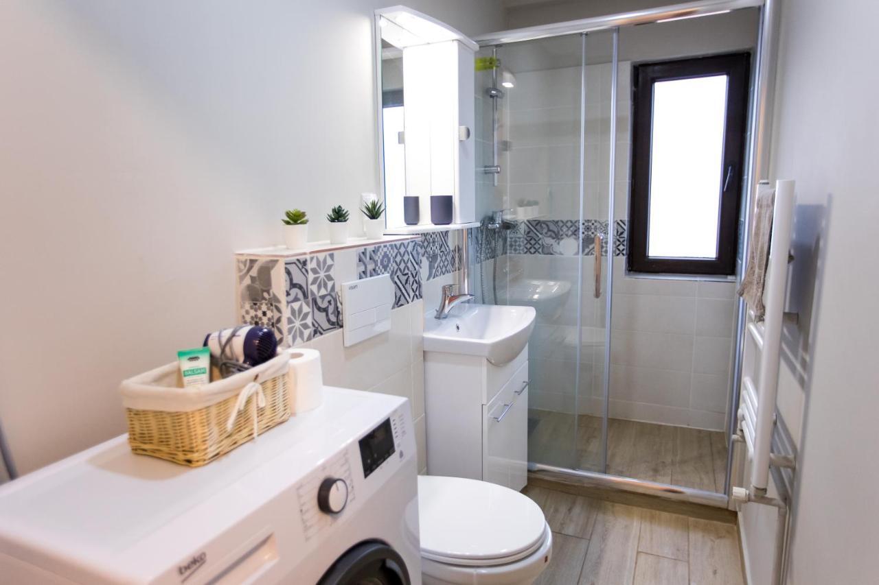 Travel Homzzz Central Apartments - Tusnad Târgu-Mureş Extérieur photo