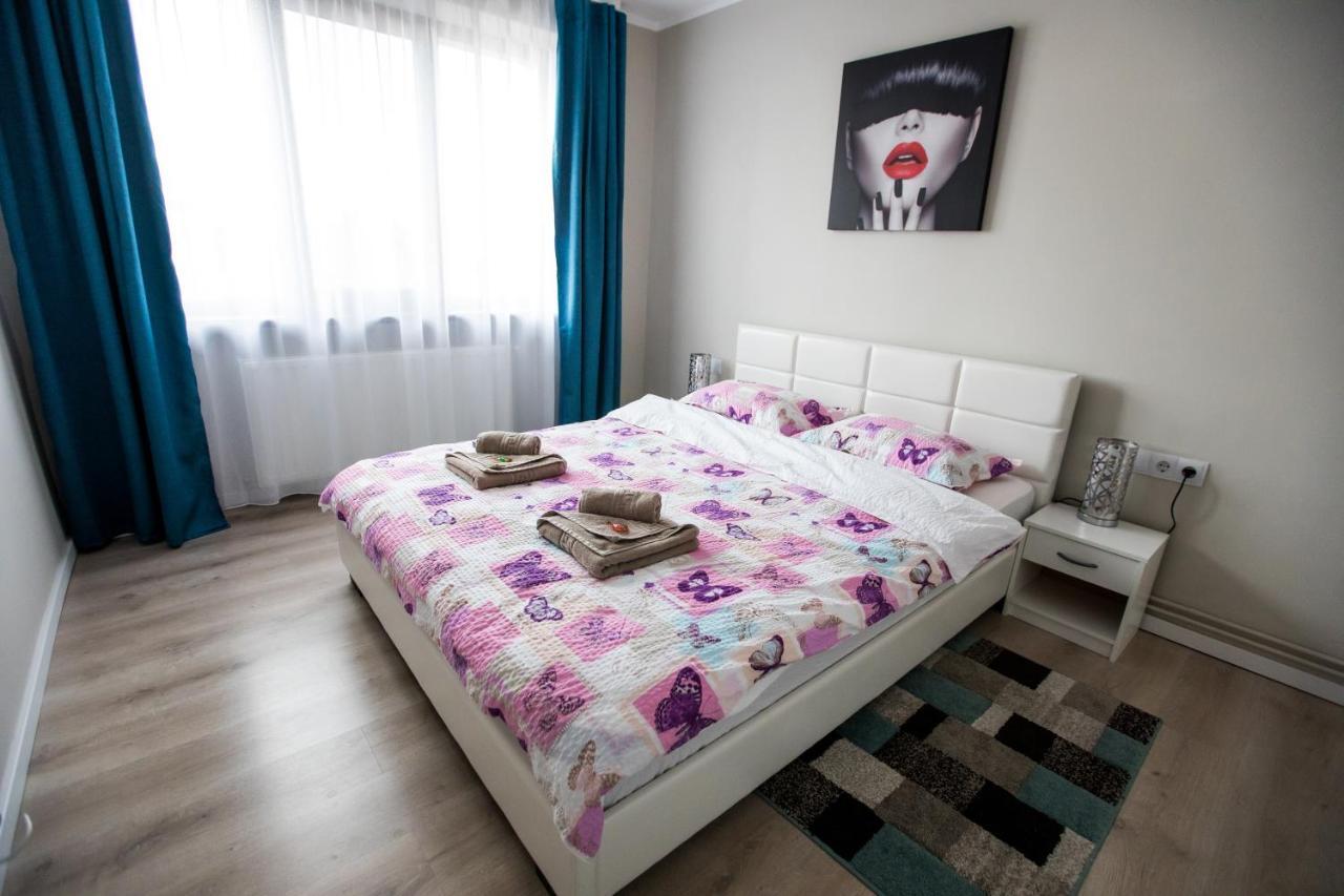 Travel Homzzz Central Apartments - Tusnad Târgu-Mureş Extérieur photo