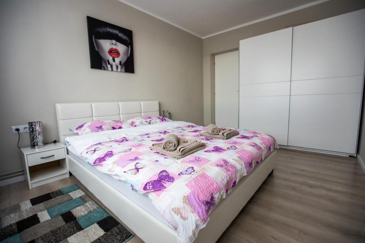 Travel Homzzz Central Apartments - Tusnad Târgu-Mureş Extérieur photo